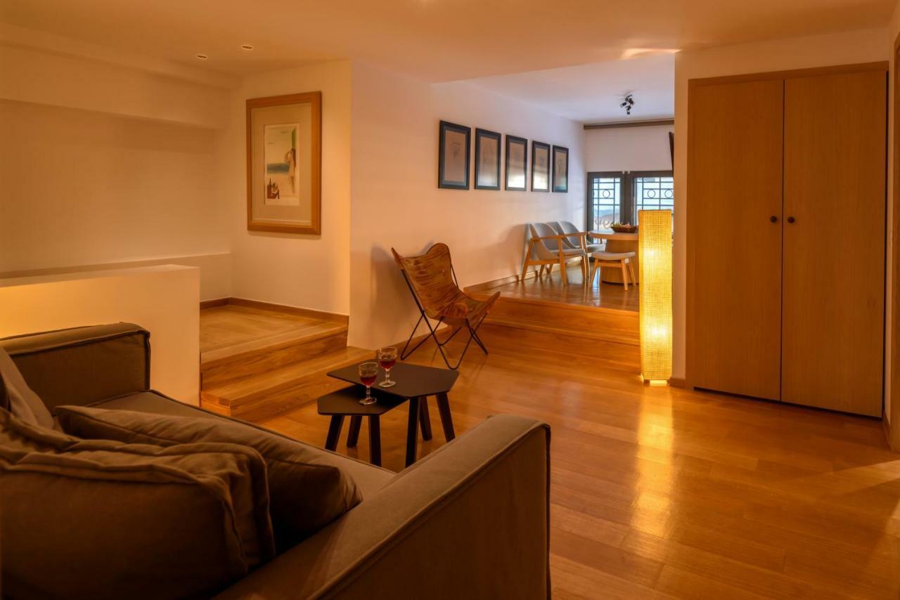 Fos Downtown Suites Афины Экстерьер фото